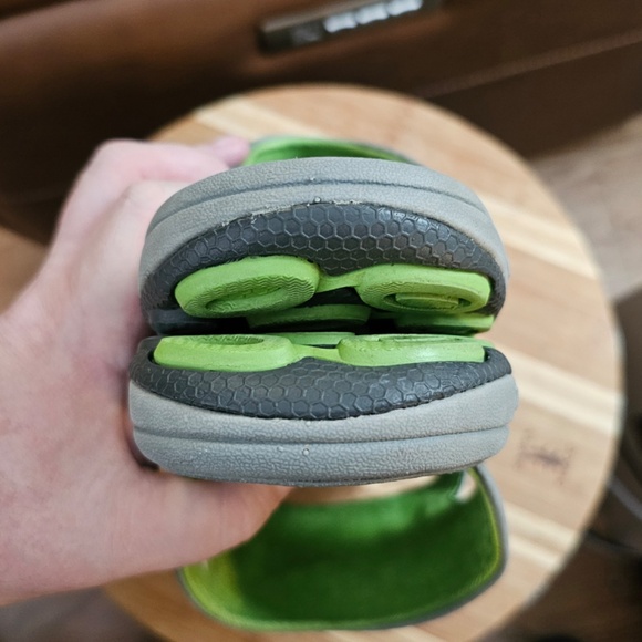 Merrill Men's rugged Castle Rock/Kiwi waterproof slide sandals, EUC, size 14 - Picture 10 of 16